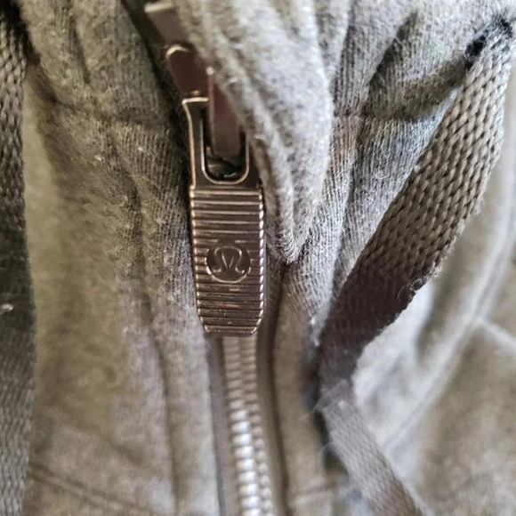 *LULULEMON Huddle & Hustle Jacket, Heathered Camo Green, Size 8 - Picture 4 of 8